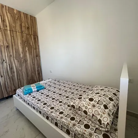 Mars 2 Apartment *